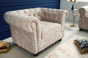 Luxusní chesterfield křeslo Contessa s čalouněním v barvě šampaňského s prošíváním a kovovým zdobením 105cm