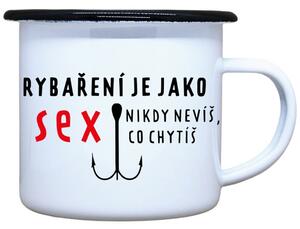 Vtipný plecháček s potiskem Rybaření Objem: 330 ml