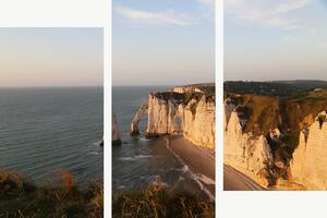 Útesy Étretat v teplém večerním světle – Třídílný obraz C, 120 × 80 cm