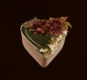 Srdce květináč - mechové aranžmá, jiřiny, pr.27cm