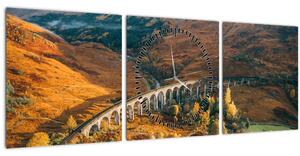 Obraz mostu ve skotském údolí (s hodinami) (90x30 cm)