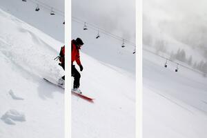 Snowboardista na zasněženém svahu – Třídílný obraz A, 90 × 60 cm
