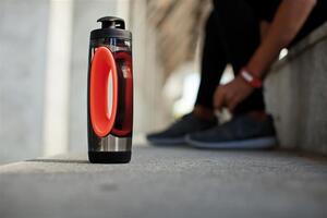 Sportovní láhev na běhání Bopp Sport, 550 ml, XD Design, černá/červená