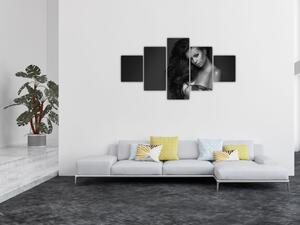 Obraz - Černobílý portrét svůdné ženy (125x70 cm)