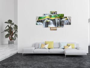 Obraz - Výhled na kouzelné vodopády (125x70 cm)