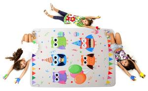 Světlý dětský koberec s obrázky 120 x 170 cm