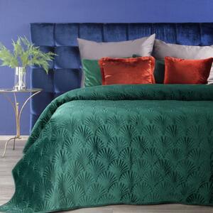 Zelený dekorační přehoz na manželskou postel s prošíváním