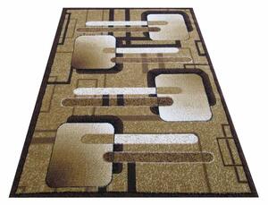 Kusový koberec hnědé barvy s geometrickými tvary