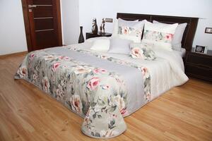 Smetanový přehoz na postel s motivem bílých a růžových růží