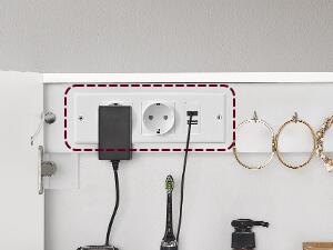 SONGMICS Zrcadlová skříňka s LED osvětlením a nabíjecí stanicí Bjorn 80 cm bílá