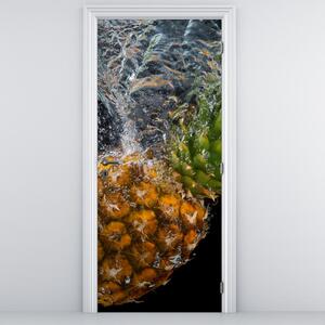 Fototapeta na dveře - Ananas ve vodě (95x205cm)
