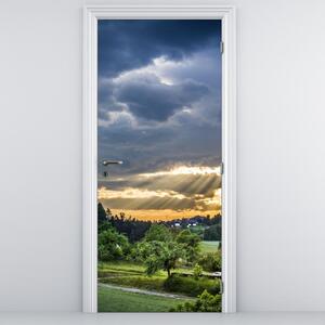 Fototapeta na dveře - Krajina s paprsky (95x205cm)