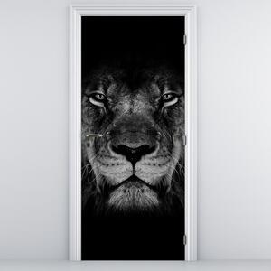Fototapeta na dveře - Lev a jeho majestátnost (95x205cm)