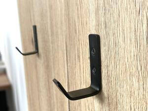 In-Design Nábytkový věšák Lina černý matný malý