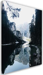 Obraz na plátně Hory odrážející se v jezeře - Dmitry Belov Rozměry: 40 x 60 cm