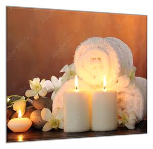Obraz skleněný bílá svíce, ručník a květ - 40 x 40 cm