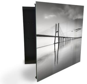 Glasdekor skříňka na klíče - černo bílý most nad mořem - Levé / Černá