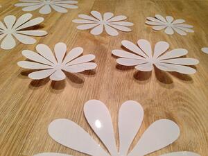 3D květy na zeď bílá 12 ks průměr 7,6 cm až 11 cm
