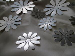 3D květy metalická stříbrná 9,5 x 9,5 cm