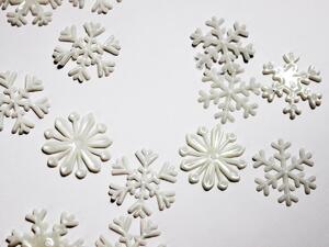 Svíticí sněhové vločky bílé 50 ks 50 ks 3 x 3 cm