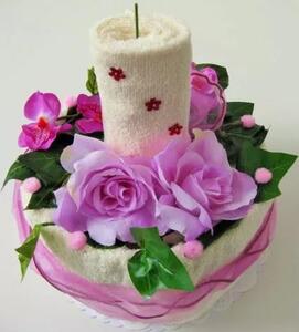Textilní dort svícen - smetanový/fialkový