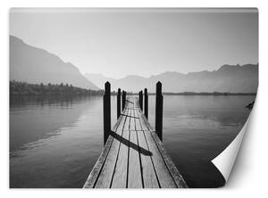Fototapeta Jezero v horách zahalené v mlze Materiál: Vliesová, Rozměry: 200 x 140 cm