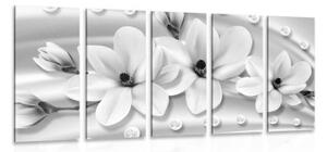 5-dílný obraz luxusní magnolie s perlami v černobílém provedení - 100x50 cm