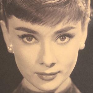 Plakát Audrey Hepburn 51,5x36cm Vintage č.16