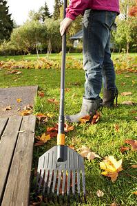 Hrábě na listí úzké Fiskars 135551 Quikfit