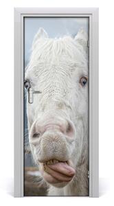 Samolepící fototapeta na dveře Šílený bílý kůň 75x205cm