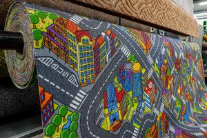 Dětský koberec Big City 97 - šedý 4x3,46m (RO)