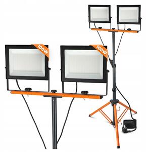 Solární LED reflektor 2 × 100 W, 2 × 11000 lm, IP65