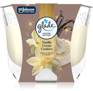 GLADE Vanilla Cream Cookies vonná svíčka 204 g