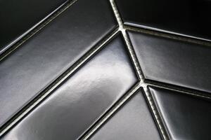 Keramická mozaika černá 18x52mm