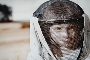 Obraz originál - Včelařka: 80 x 80 cm (limitovaná edice 30ks)