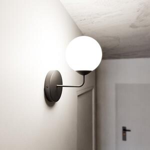 Nástěnné svítidlo PREGOS K1 – černé, bílé sklo, 1× E14, šířka 14 cm