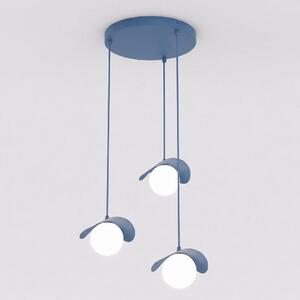Závěsné svítidlo RITUAL 3 PREM – tlumeně modré, bílé sklo, 3× G9, šířka 67 cm