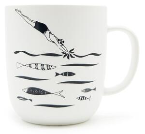 Porcelánový hrnek PPD Plavkyně, bílý, černá kresba, ryby, vlny, 400 ml
