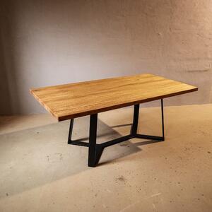 Wudboys Jidelní stůl LYCK Barva kovu: Černá, Dřevo: Jasan, Rozměr: 1500x900, moderní skandinávský styl
