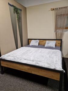 Nábytek ATIKA s.r.o. Kovová postel GENIUS 180x200 Antracit