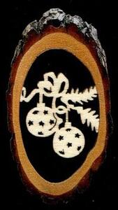 AMADEA Dřevěná ozdoba s potiskem kůry - ovál s koulemi 6 cm