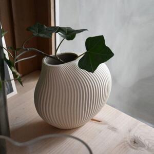 Storefactory Béžová keramická váza Lerbäck 16 cm