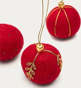 Set tří červených plstěných vánočních ozdob Kave Home Breshi 5 cm