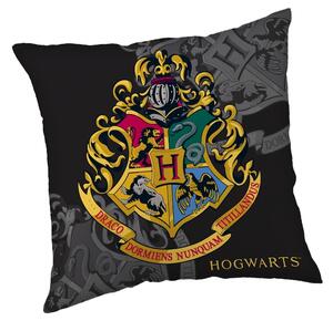 Licenční polštářek s motivem znaku z Harryho Pottera. Rozměr polštářku je 40x40 cm