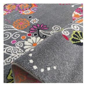 Šedý koberec s motivem Motýli