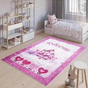 Růžový koberec s dívčím motivem