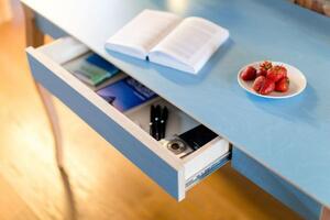 Stůl ToDo šířka 120 x hloubka 58 cm - modrý