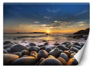 Fototapeta, Kameny při západu slunce u jezera - 100x70 cm