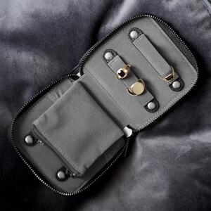 Stackers, Kompaktní cestovní šperkovnice Black Compact Jewellery Roll| černá 75746