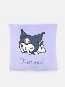 Sinsay - Kožešinový polštář Kuromi - levandulová